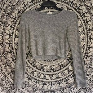 Aritzia Wilfred Free Sweater crop top L cute